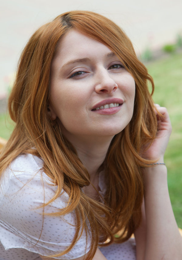 Зина, 19